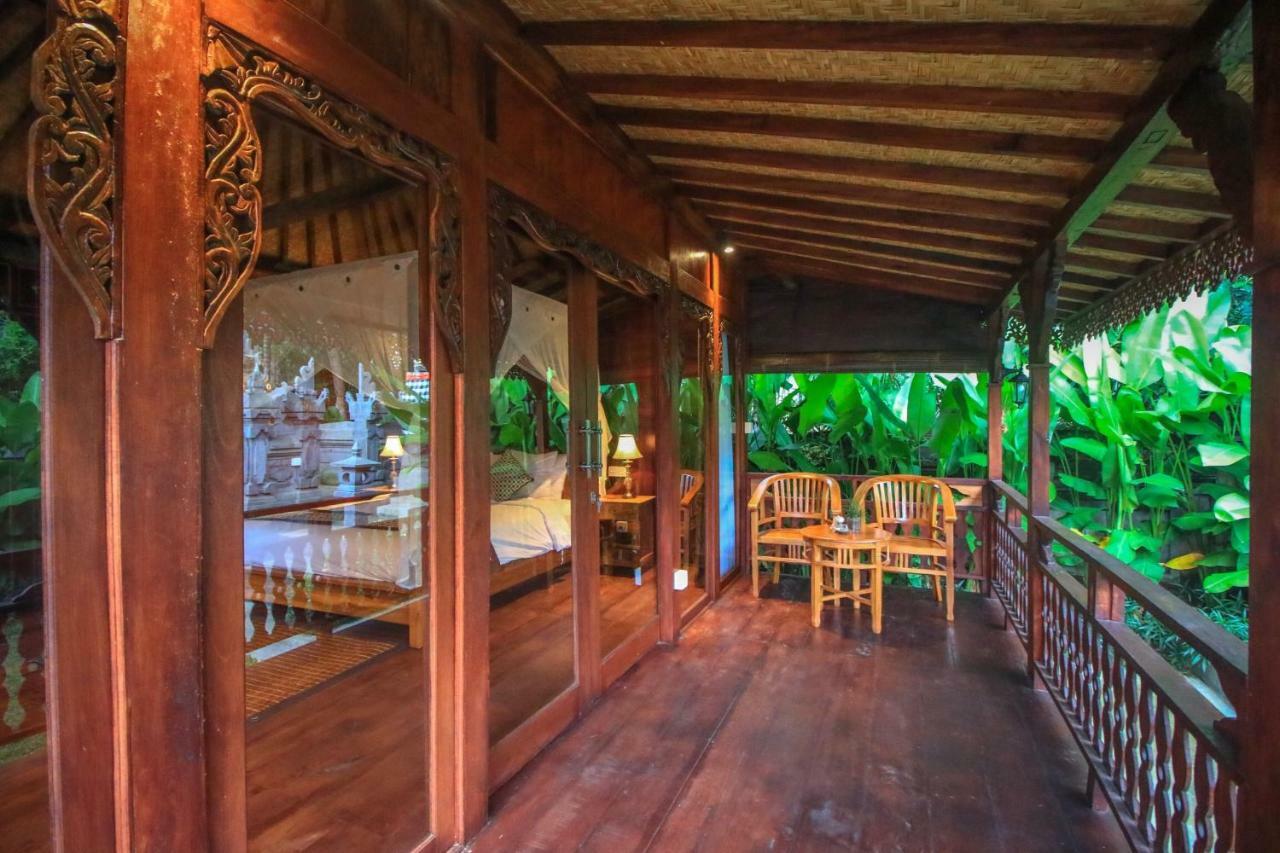 Casa de hóspedes Ari 3*